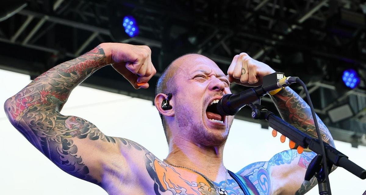 Recuperação de Matt Heafy avança um mês após cirurgia