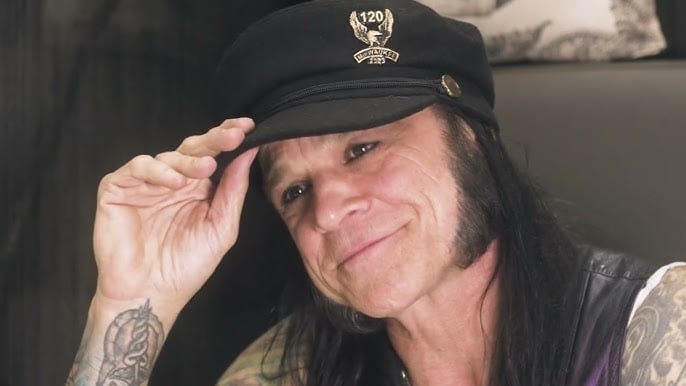 Scorpions recruta baixista de Alice Cooper para residência em Las Vegas