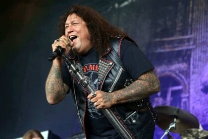 Chuck Billy, do Testament, revela inspiração em James Hetfield para compor