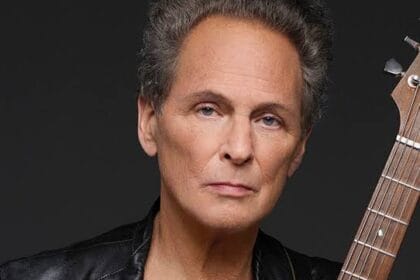 Como Lindsey Buckingham quase se juntou aos Traveling Wilburys