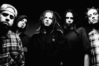 Korn já escreveu quase 40 músicas para novo álbum, revela guitarrista Munky Shaffer
