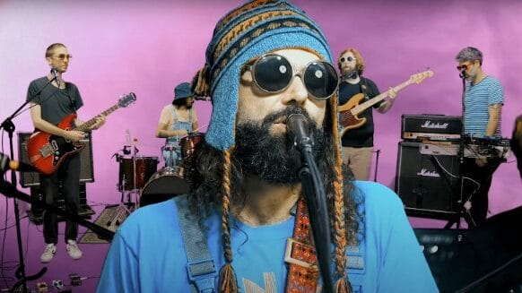Lule & As Crianças Adultas lançam live do álbum “Ao Vivo no Espaço”