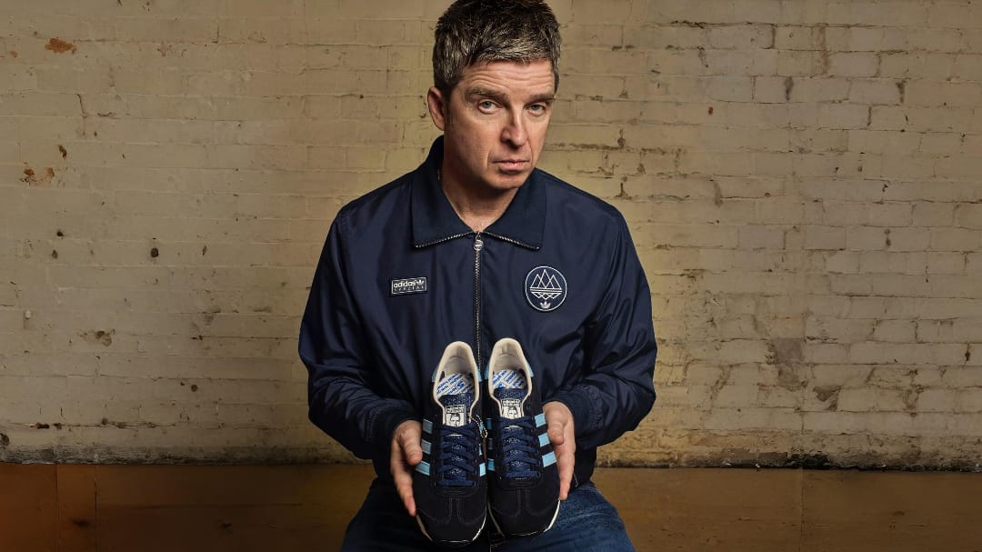 Oasis e Adidas apresentam dois novos modelos de tênis durante a turnê