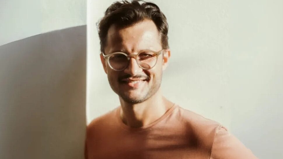 Gaúcho Pablo Lanzoni lança disco “Aviso de não lugar”