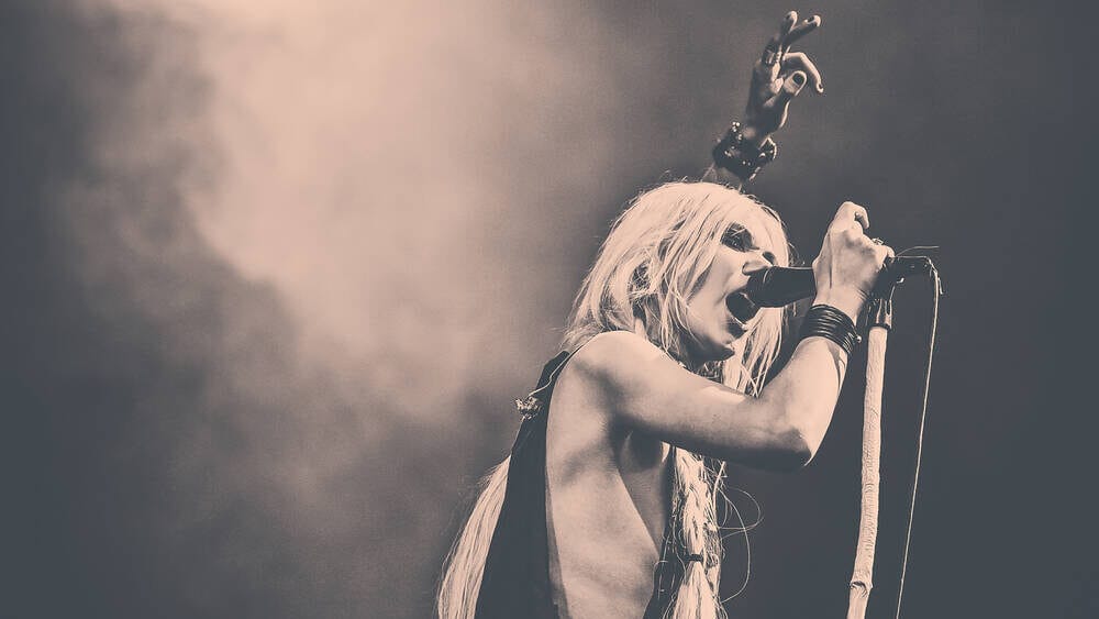 The Pretty Reckless grava quinto álbum e lança single