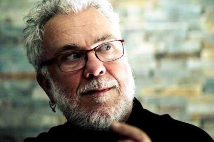 Robin Guthrie, do Cocteau Twins, lança a “música órfã” “Under Two Blue Stars”