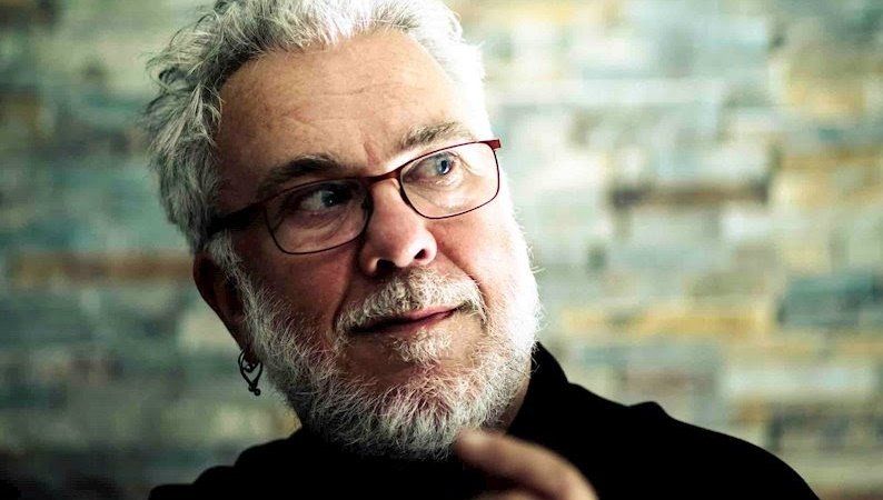 Robin Guthrie, do Cocteau Twins, lança a “música órfã” “Under Two Blue Stars”