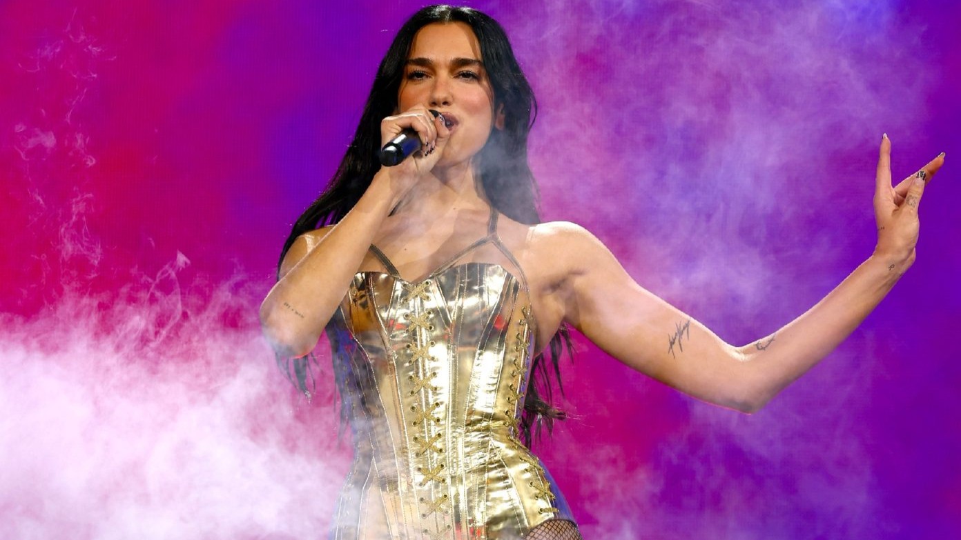 Dua Lipa nega ter demitido agente por carta contra Kneecap