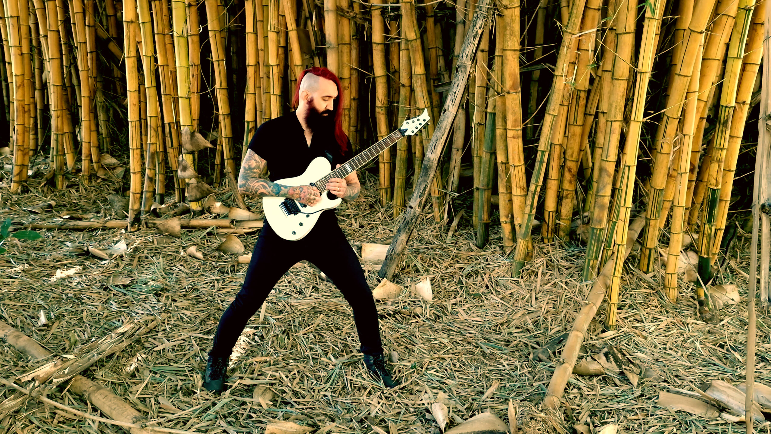 Glauber Oliveira, do Caravellus, lança carreira solo com o single “LORE”