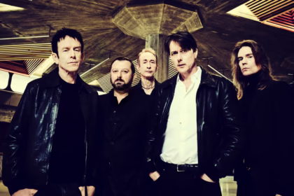 Suede – Antidepressants (2025)
