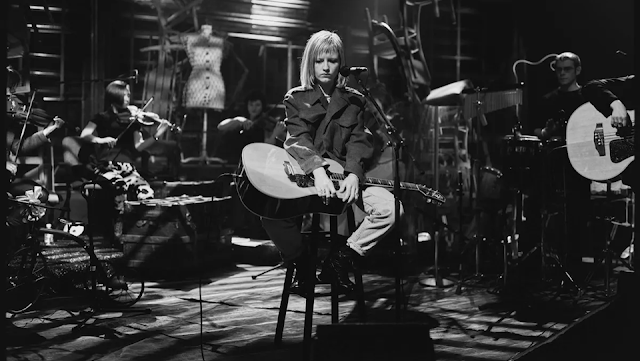 The Cranberries lança oficialmente o “MTV Unplugged” de 1995