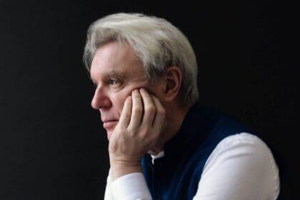 David Byrne revela ter sido um “tirano” no início da carreira