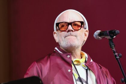 Michael Stipe esclarece letras de ‘It’s The End of the World’