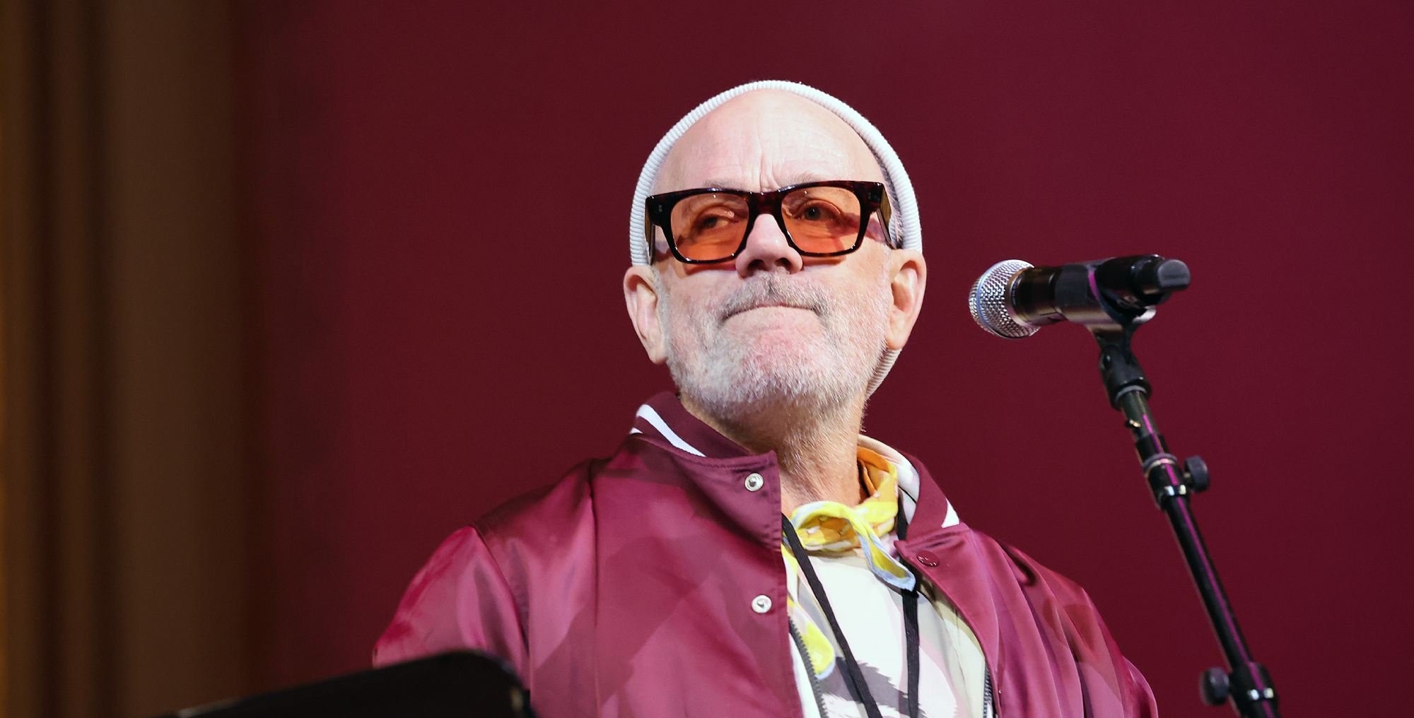Michael Stipe esclarece letras de ‘It’s The End of the World’