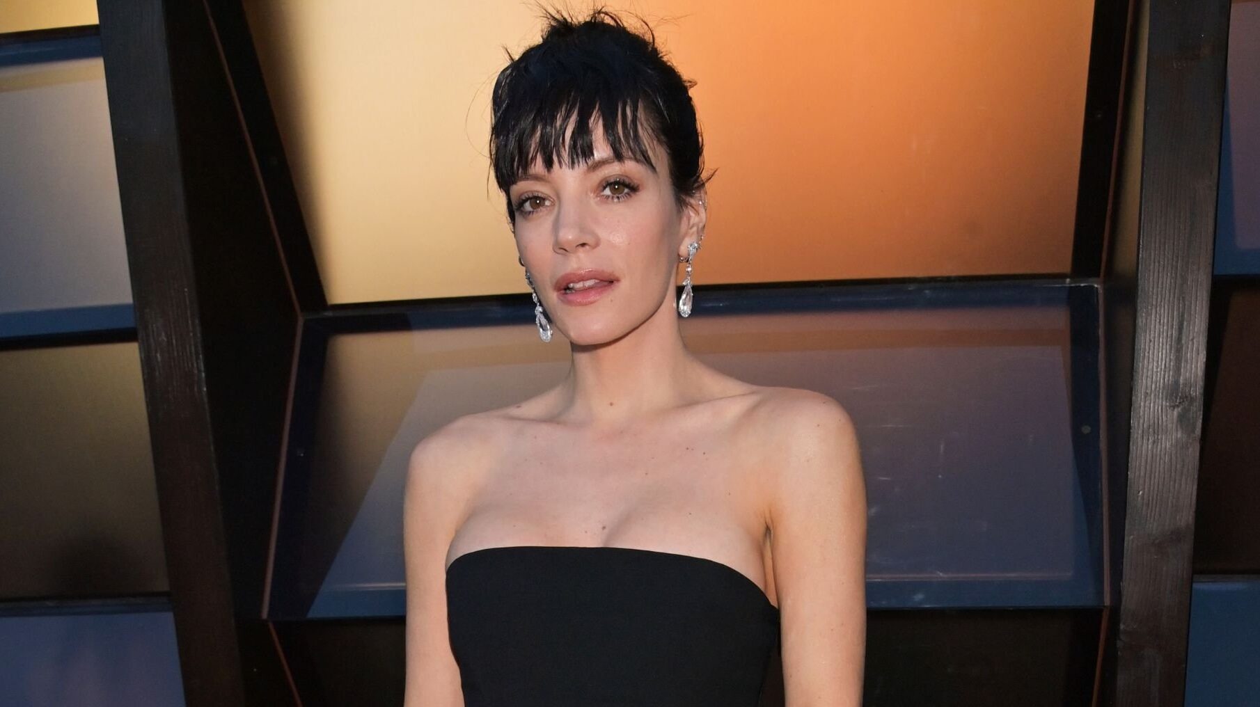 Lily Allen deixa podcast ‘Miss Me?’ para focar em projeto