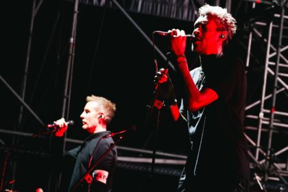 Massive Attack e Cavalera anunciam show solidário em SP