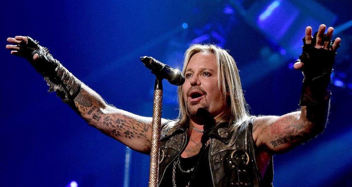 Vince Neil AVC: vocalista do Mötley Crüe relata recuperação