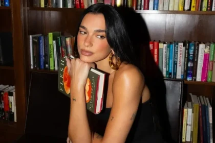Dua Lipa transforma livro em best-seller após recomendação