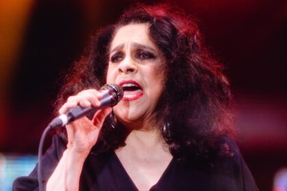 Três singles de Gal Costa chegam às plataformas de música