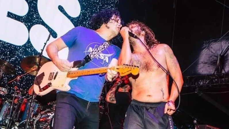 Jack White toca com Idles no Riot Fest em Chicago