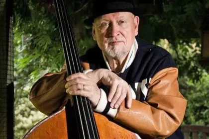 Danny Thompson morre aos 86 anos, baixista do Pentangle