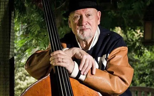 Danny Thompson morre aos 86 anos, baixista do Pentangle