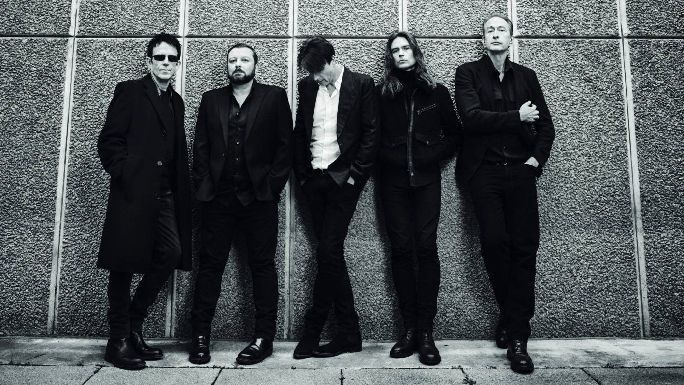 Suede fala sobre novo álbum e vitalidade na música atual