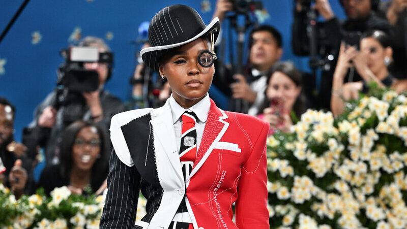 Janelle Monáe diz ter visto David Bowie após viagem no tempo