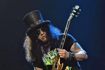 Slash elogia reunião do Rush para turnê