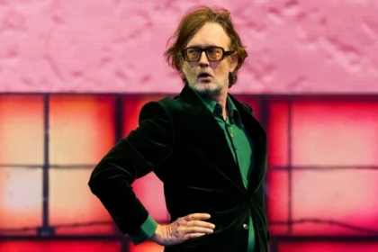 Pulp relança “Different Class” com edição de 30 anos e show inédito de Glastonbury