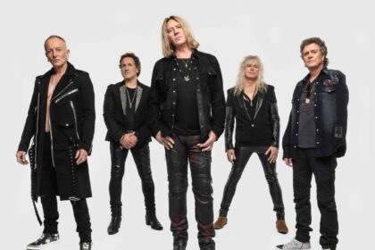 Phil Collen fala sobre a amizade no Def Leppard e a nova produção visual dos shows