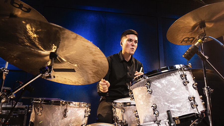 Greyson Nekrutman é o novo baterista do Trivium