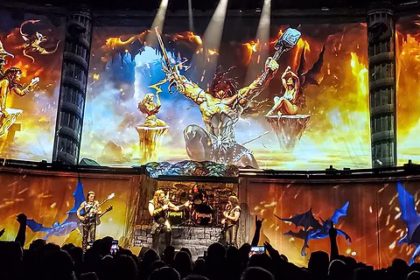 Manowar regrava Sign of the Hammer e descarta duas vezes