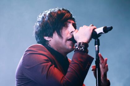 Promotor afirma que crimes de Ian Watkins não justificavam sua morte