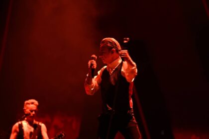 Depeche Mode anuncia lançamento físico do filme do show ‘M’ e novo álbum ao vivo