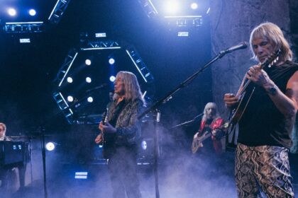 Spinal Tap lança ‘Stonehenge: The Final Finale’ para 2026