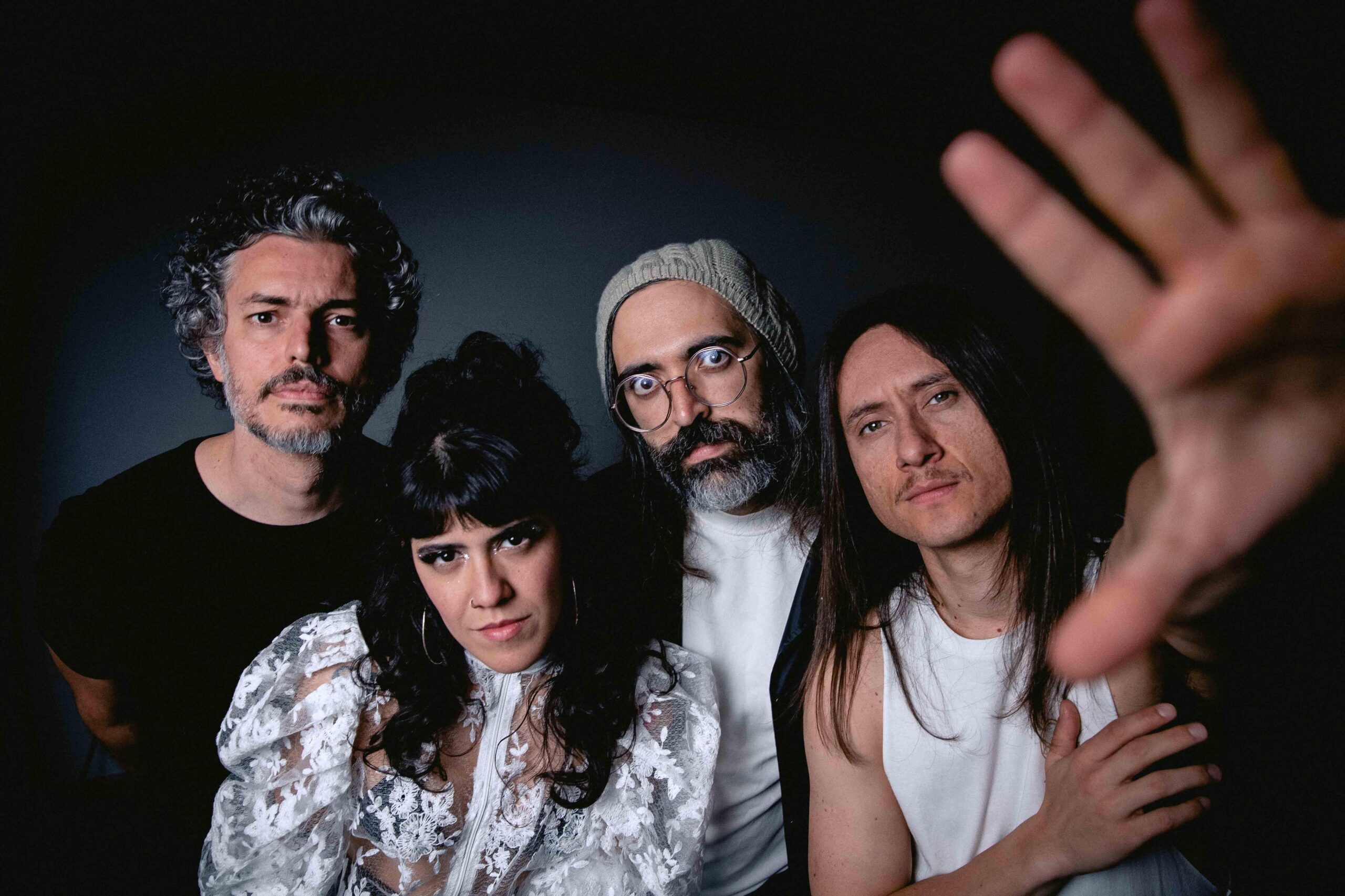 Assista ao novo clipe da Supercombo para a música “Testa”
