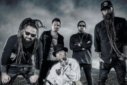 Five Finger Death Punch marca 20 anos com Best Of – Volume 2