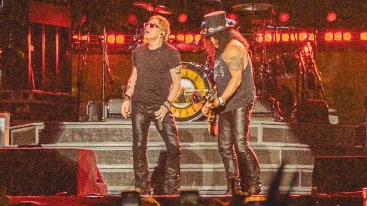 Guns N’ Roses inicia turnê no Brasil com show esgotado em Florianópolis