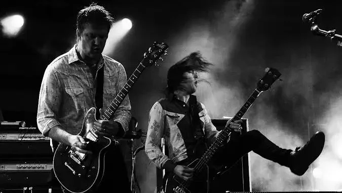 Queens of the Stone Age lança ‘Easy Street’ ao vivo