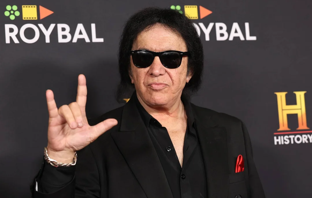 Gene Simmons pede desculpas por fala sobre morte de Ace