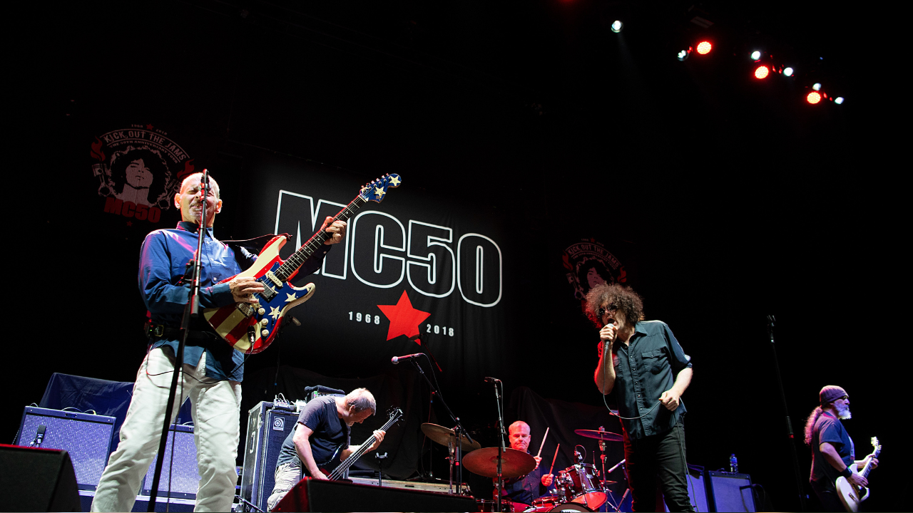 MC50 anuncia novo álbum ao vivo ’10 More’
