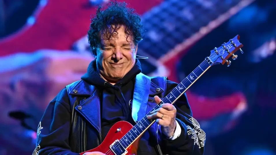 Neal Schon descarta insistir em retorno de Steve Perry
