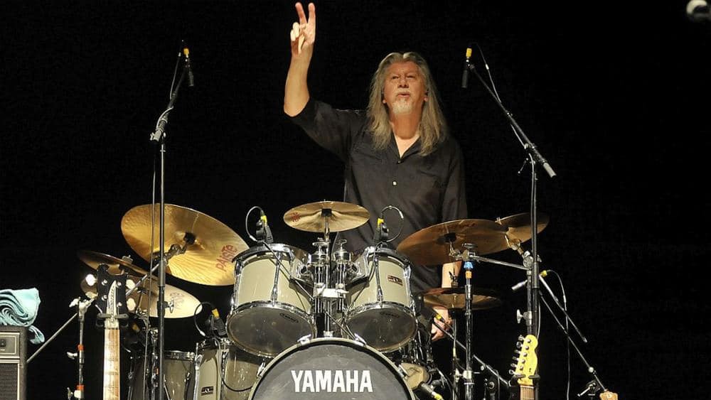 Baterista do 10cc Paul Burgess anuncia saída após 50 anos