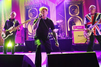 Sex Pistols planejam novas músicas com Frank Carter