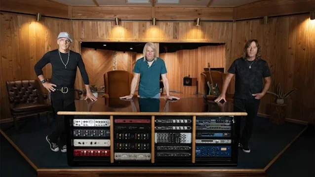 Steve Morse Band divulga clipe de “TexUS” com Eric Johnson e anuncia álbum