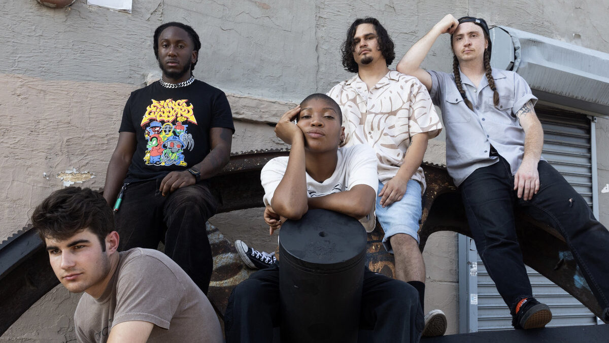 Upchuck lança single “New Case” com clipe em Claymation