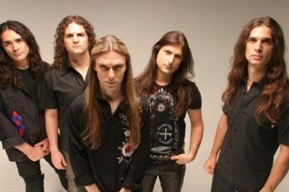 Angra anuncia reunião com Edu Falaschi, Kiko Loureiro e Aquiles Priester no Bangers Open Air 2026