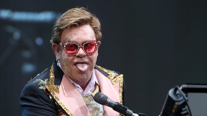 Elton John elogia Turnstile e inclui banda na sua rotação