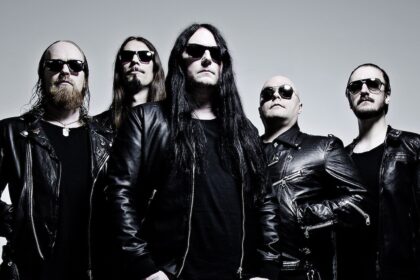 Katatonia lança cover de Kiss, ‘A World Without Heroes’